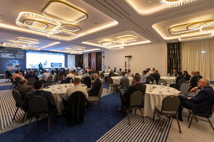  1 An international audience followed the twelve panels  