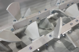  10 Mixing paddles in a lime hydrator 