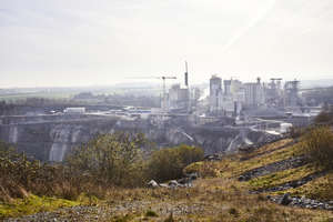  The quarry covers 800 x 900 m 
