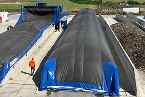  3 A semipermeable CONVAERO membrane is used for the biological drying in lanes 