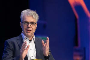  Thorsten Hahn, Chief Executive Officer (CEO), Strategie, Business Development 