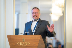  1 Dr. Klaus-Ruthard Frisch, Secretary General International Lime Association (ILA) 