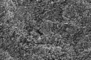  Branntkalk aus Kalkstein aus dem Prakambrium (rechts) und dem Jura 